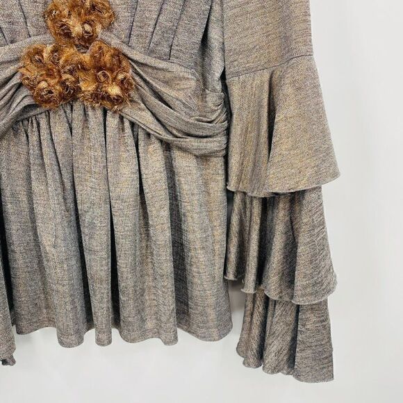 Boston Proper Size Medium Silver Metallic V Neck Tiered Sleeve Blouse Top - Picture 5 of 9